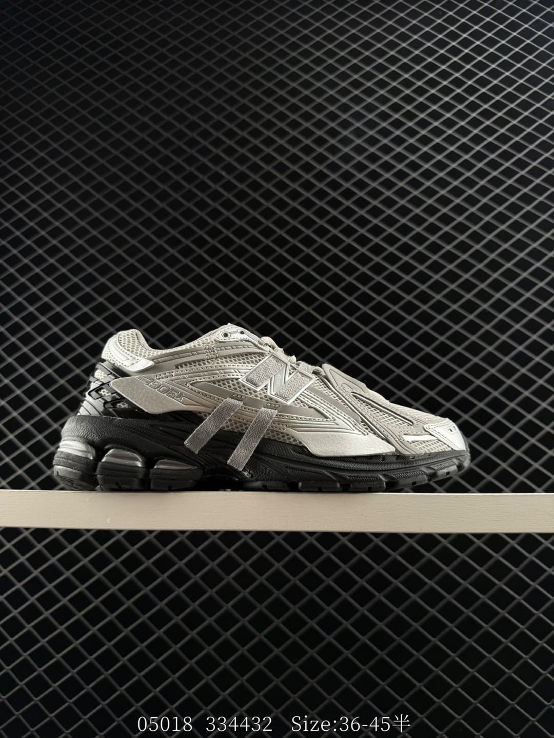 New Balance 906A Chunky Sneakers – Gray/Black