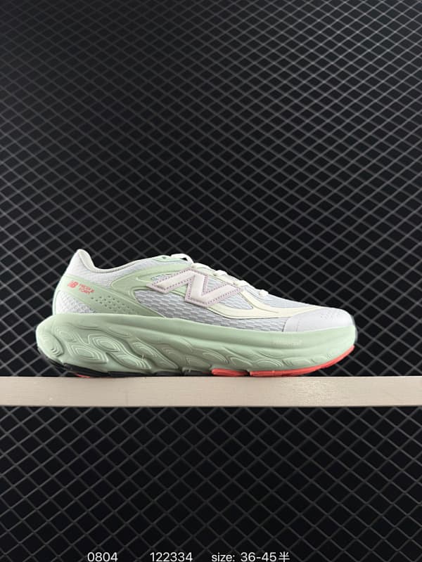 New Balance Fresh Foam Running Shoes – Green/White