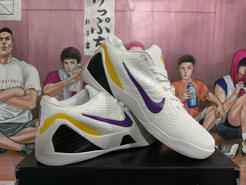 Nike Basketball Shoes – White/Purple