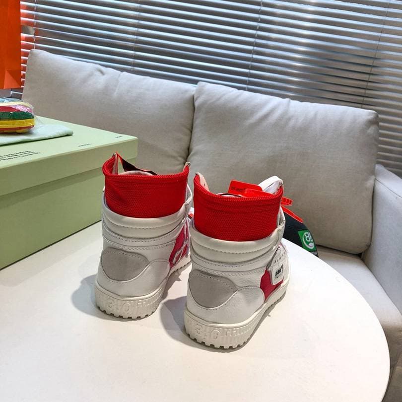 Generic Sneakers – White/Red