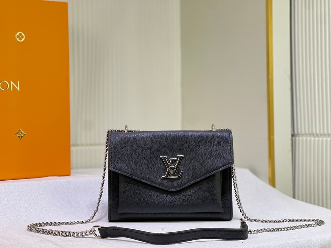 Louis Vuitton Chain Bag – Black/Silver