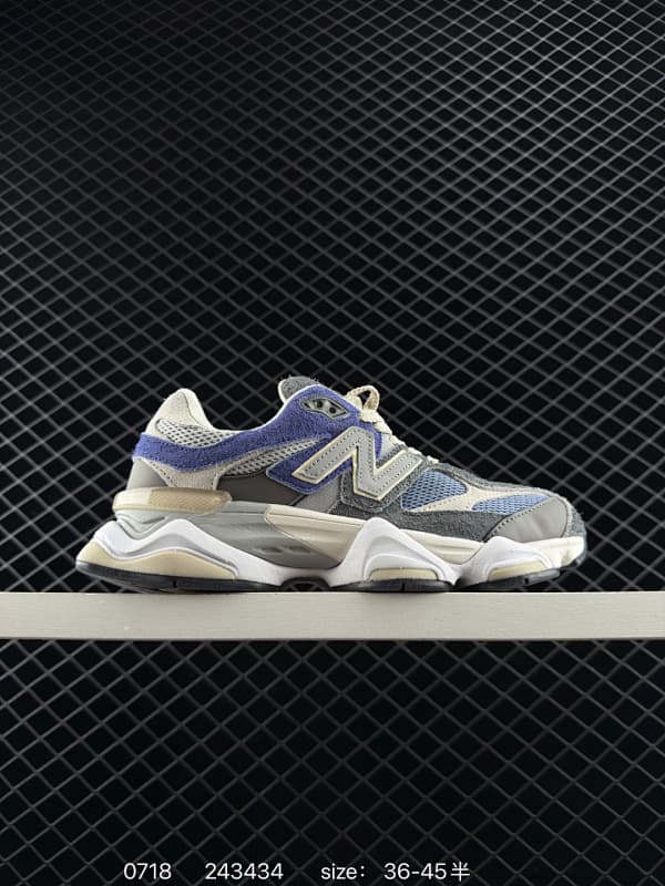 New Balance Chunky Sneakers – Gray/Blue