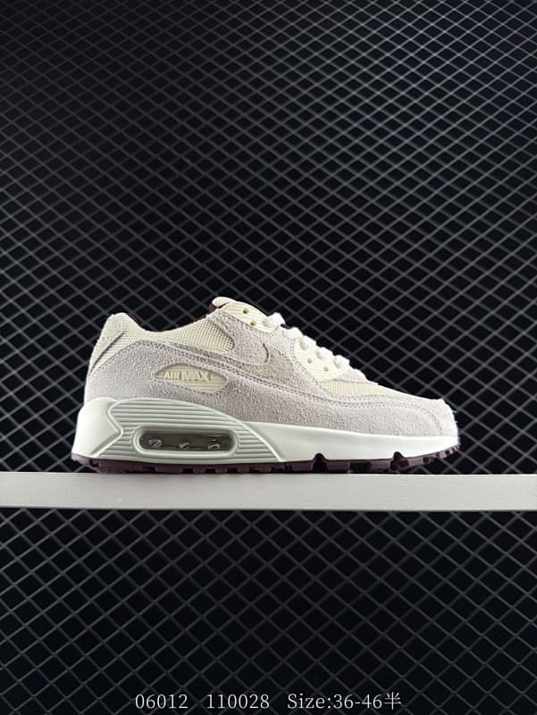 Nike Air Max 90 Lifestyle Sneakers – Beige/White