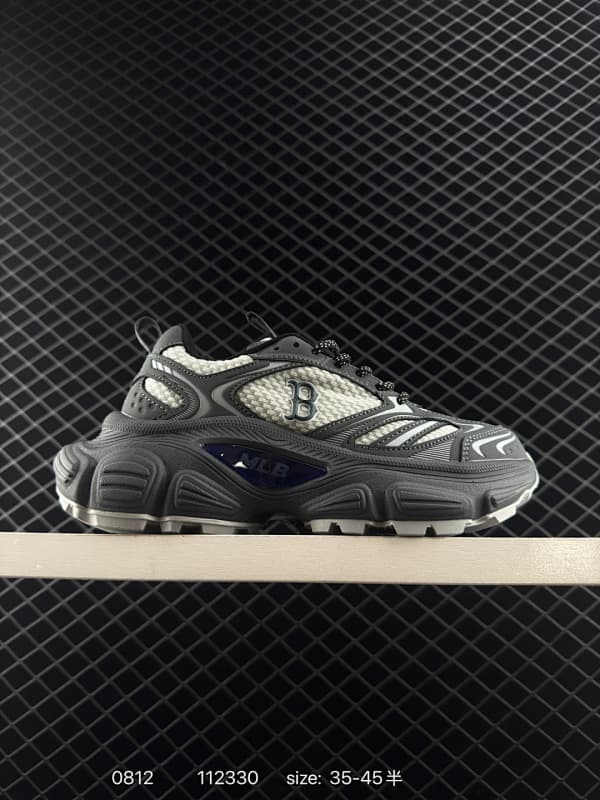 Generic Chunky Sneakers – Black/White