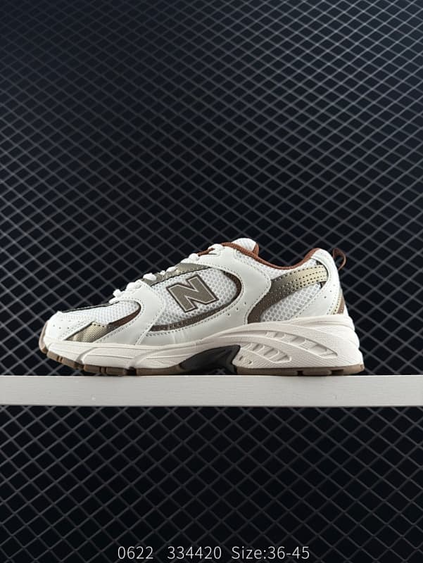 New Balance Chunky Sneakers – White/Brown