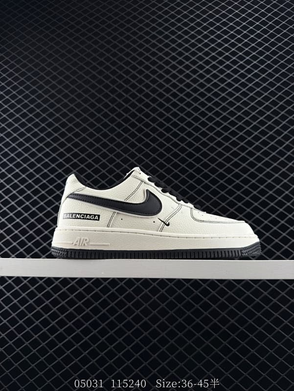 Balenciaga Lifestyle Sneakers – White/Black