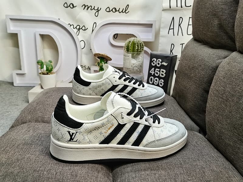 Louis Vuitton Samba Lifestyle Sneakers – White/Black