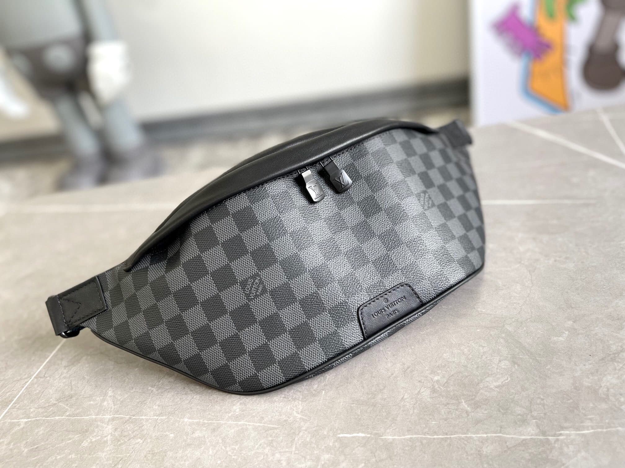 Louis Vuitton Fashion Belt Bag – Gray/Black