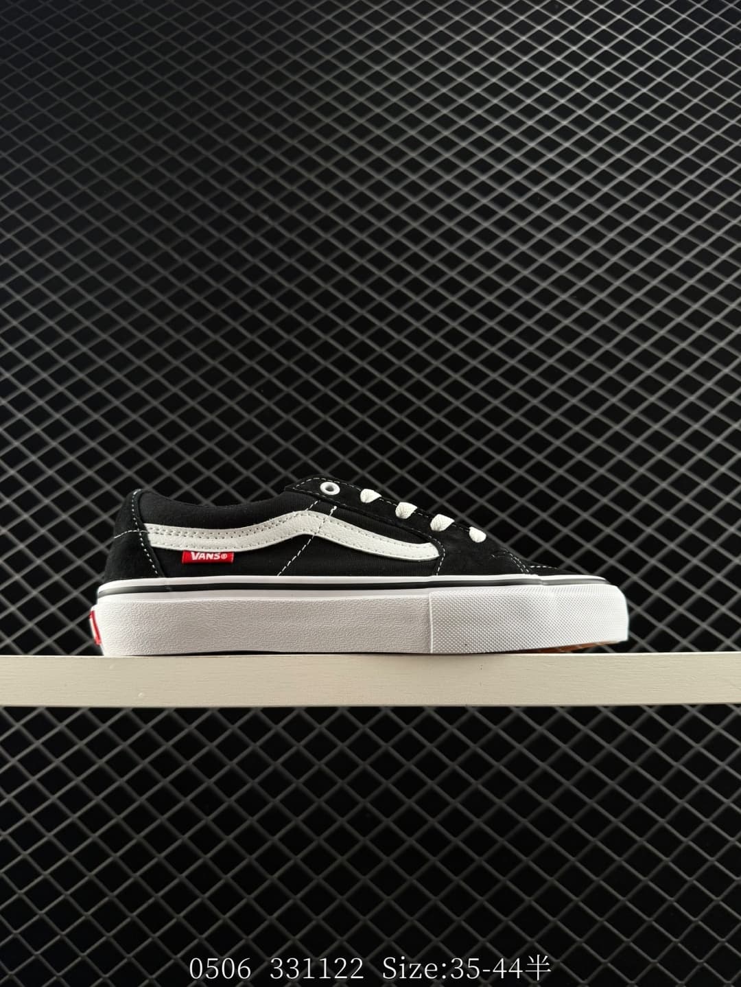 Vans Skateboard Shoes – Black/White