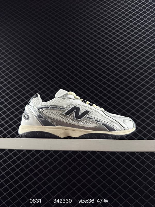 New Balance Lifestyle Sneakers – Gray/Black