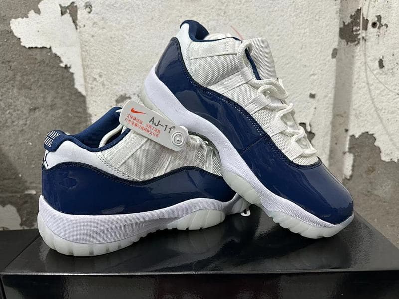 Air Jordan AJ-11 Basketball Shoes – Navy/White