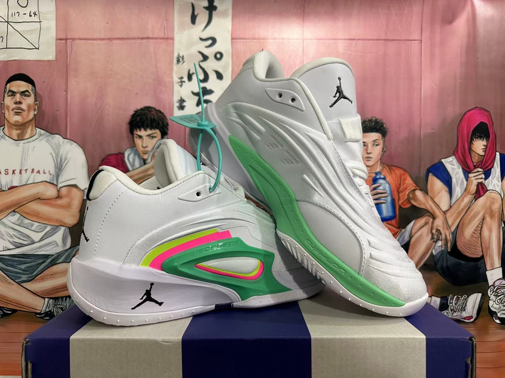 Air Jordan Basketball Shoes – White/Green