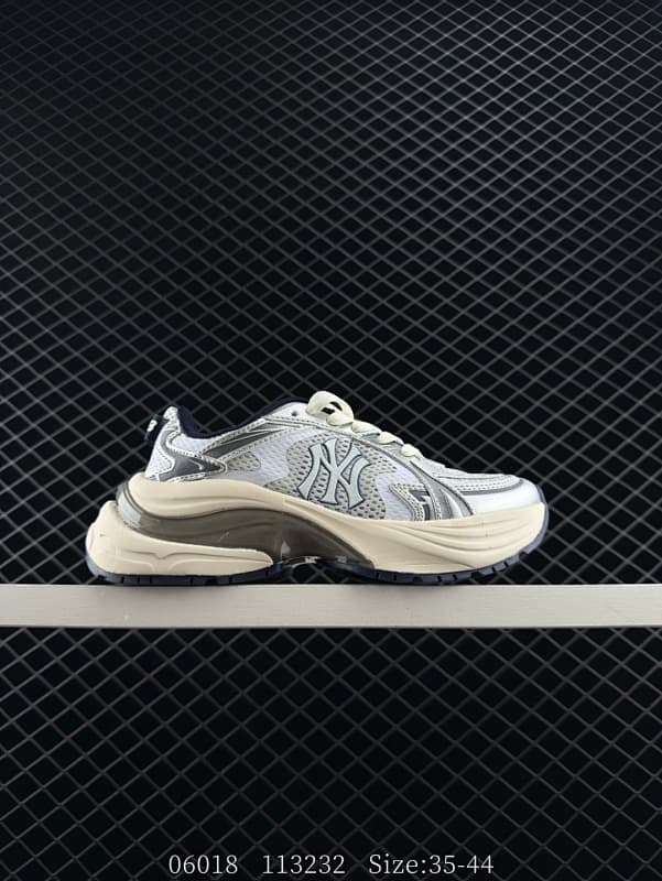 Generic Chunky Sneakers – Silver/Beige