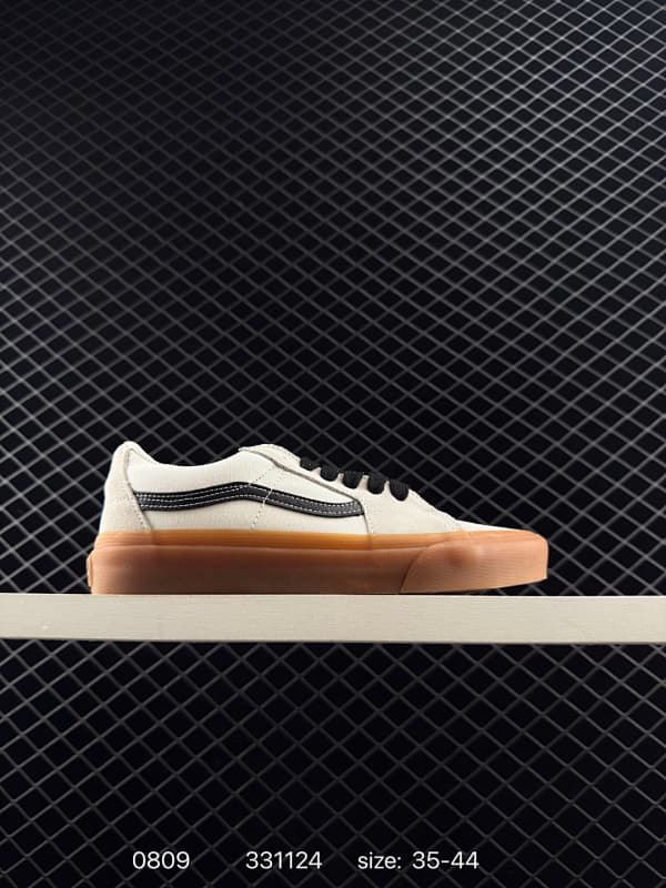 Vans Skateboard Shoes – Beige/Black