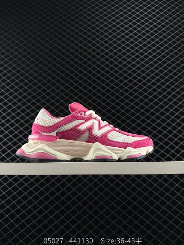 New Balance Chunky Sneakers – Pink/Beige