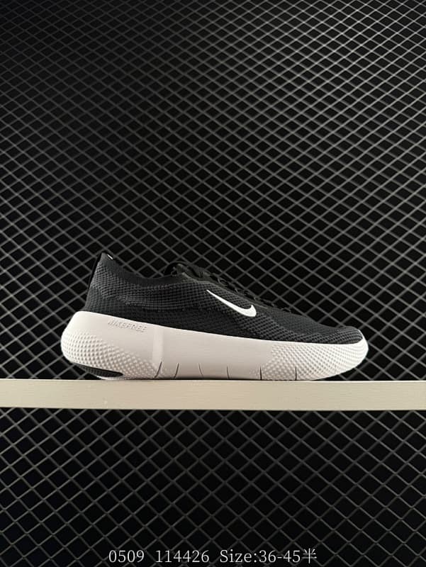 Nike Free Running Shoes – Black/White
