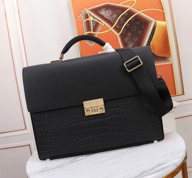 Generic Handbags – Black/Gold