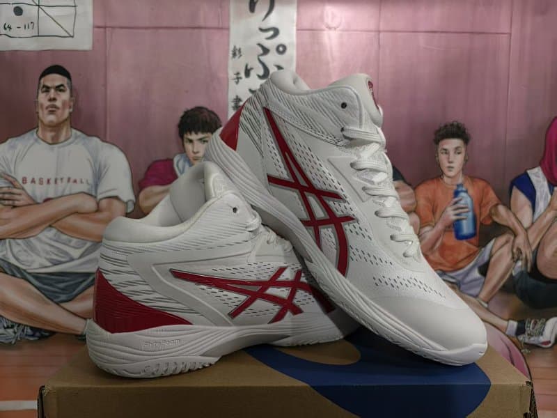 ASICS Basketball Shoes – White/Red