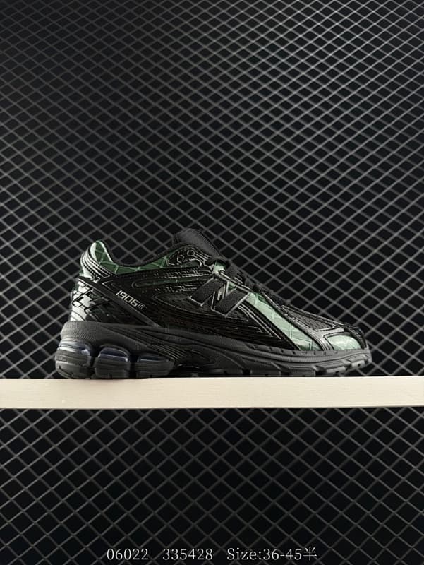New Balance 906 Lifestyle Sneakers – Black/Green