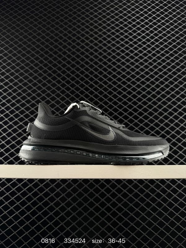 Nike Lifestyle Sneakers – Black