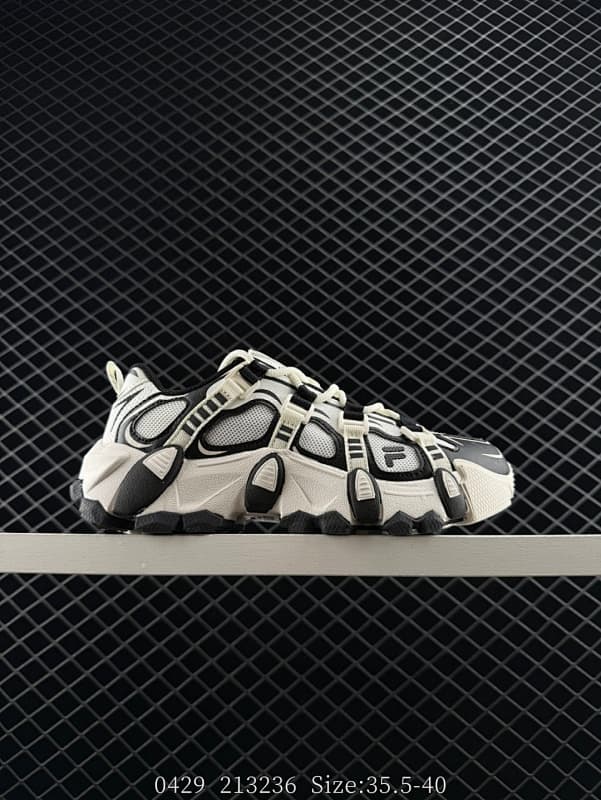 Fila Chunky Sneakers – White/Black