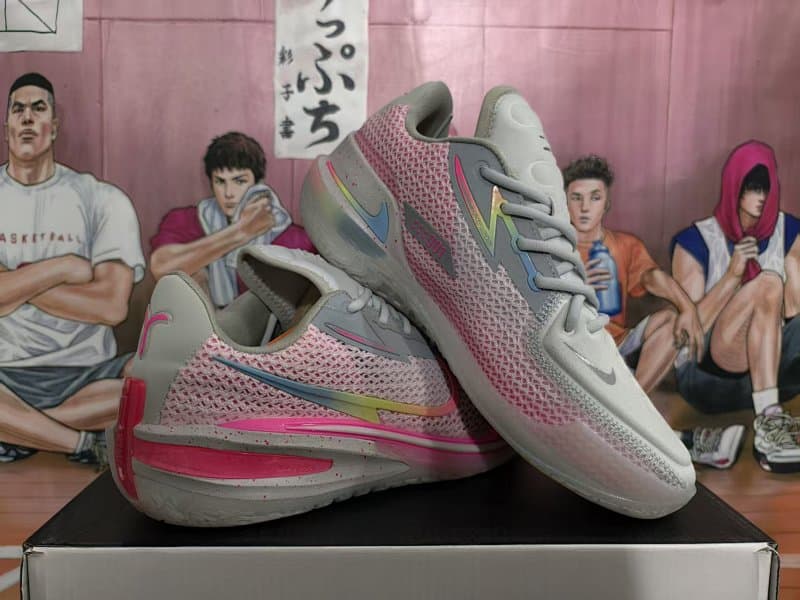 Nike Lifestyle Sneakers – Gray/Pink