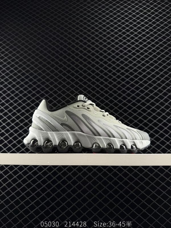 Nike Lifestyle Sneakers – Gray/Black