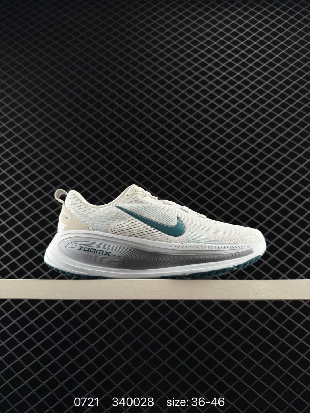 Nike ZoomX Running Shoes – White/Green