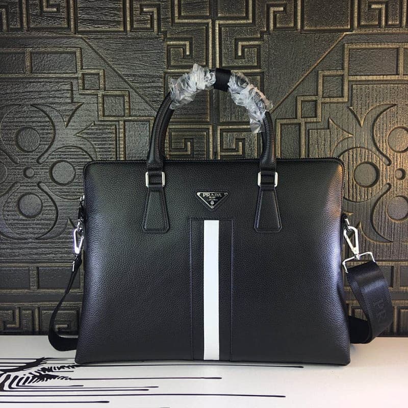 Prada Handbags – Black/White