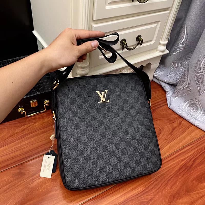 Louis Vuitton Messenger Bag – Black/Gold