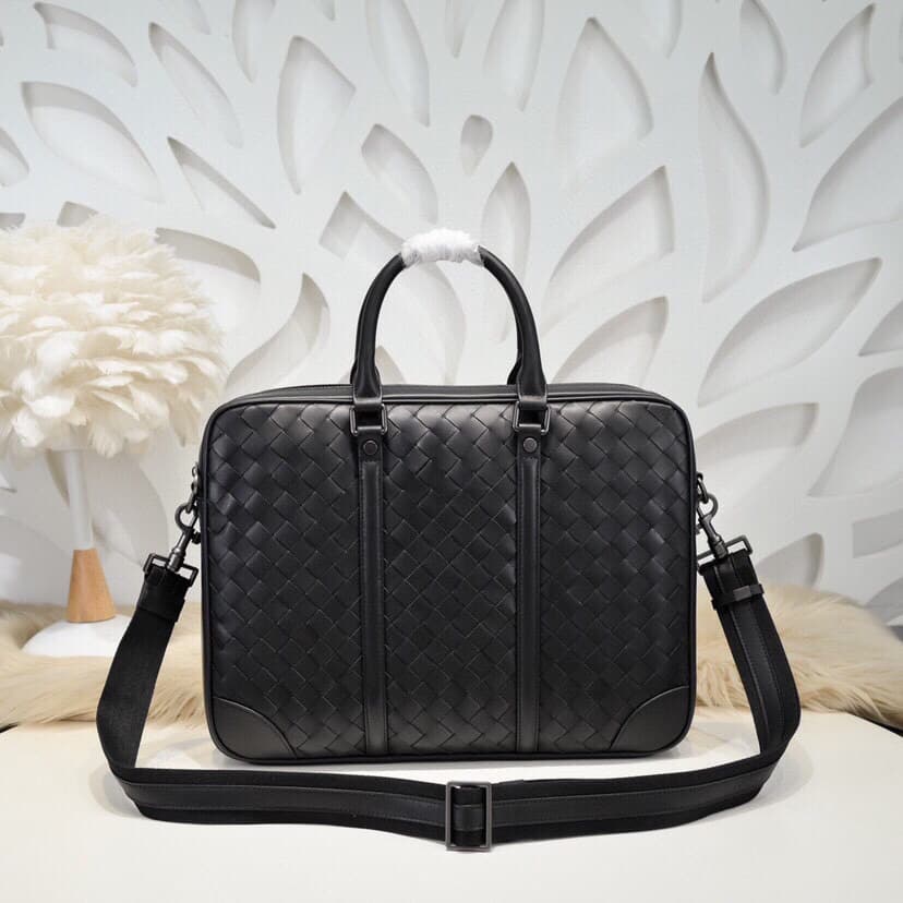 Generic Handbags – Black