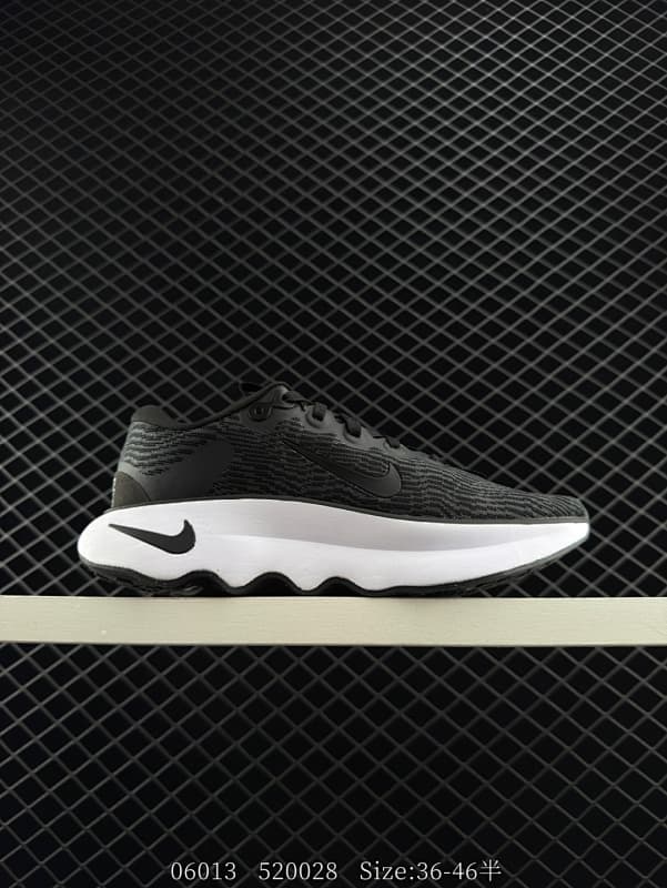Nike Running Shoes – Black/White