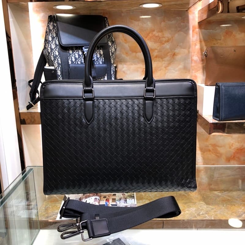 Generic Handbags – Black