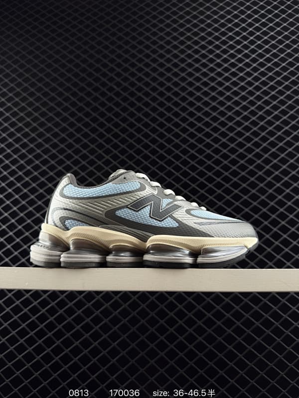 New Balance Chunky Sneakers – Gray/Blue
