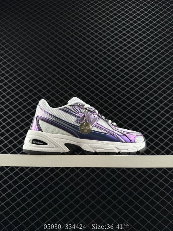 New Balance Chunky Sneakers – White/Purple