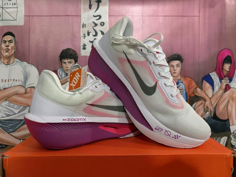 Nike ZoomX Running Shoes – White/Purple