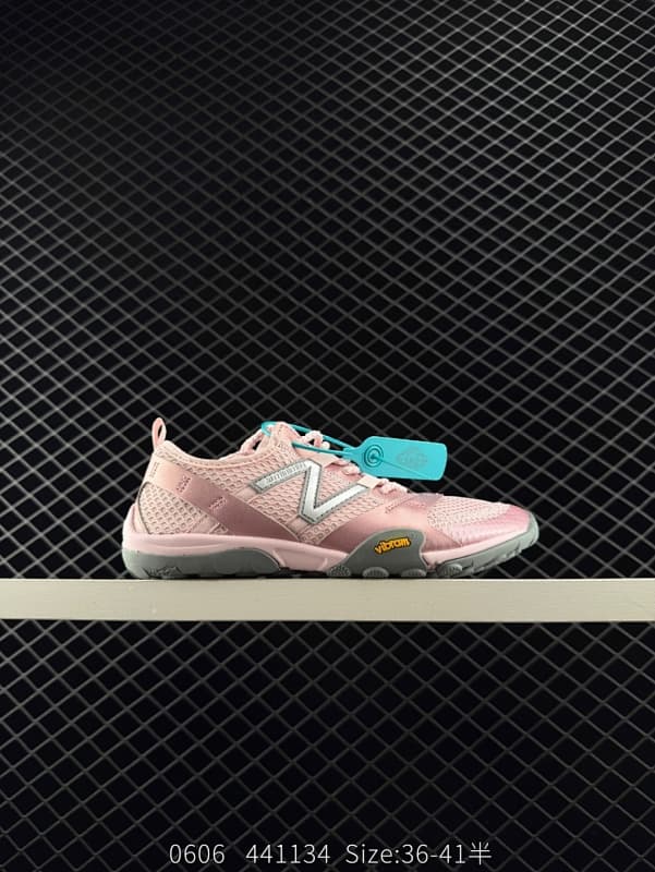 New Balance Lifestyle Sneakers – Pink/Gray