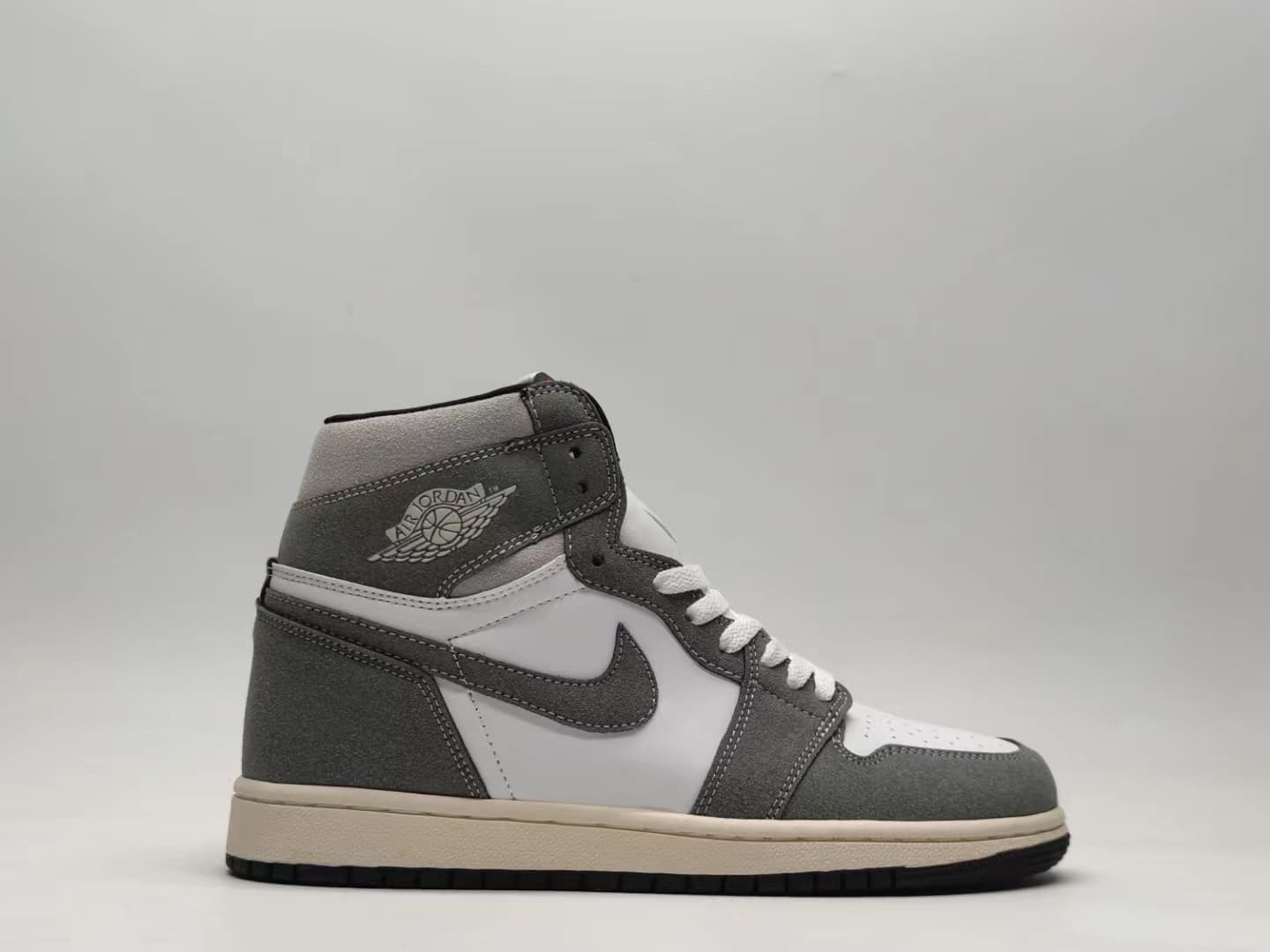 Air Jordan Basketball Shoes – Gray/White