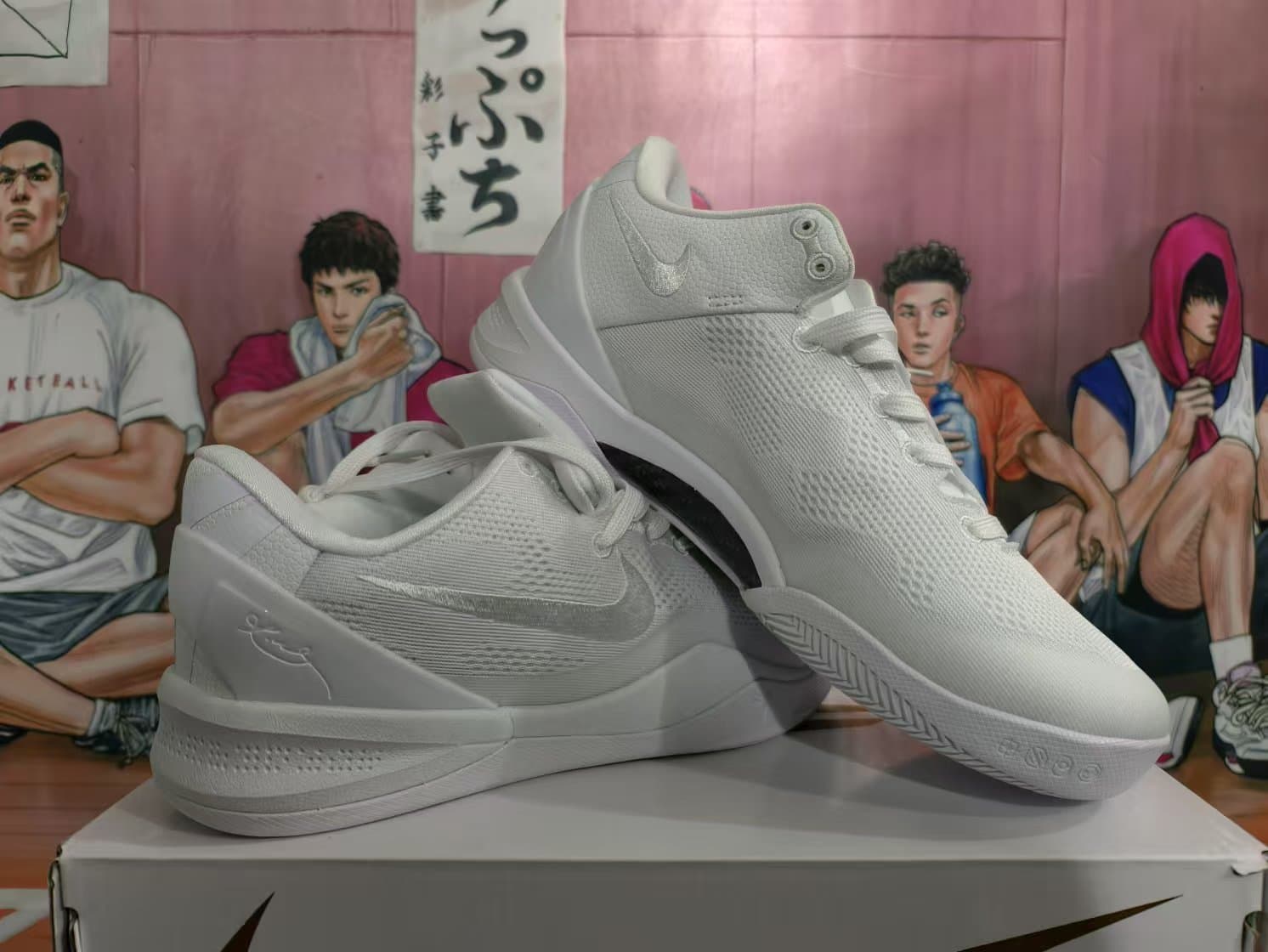 Nike Basketball Shoes – White/Silver