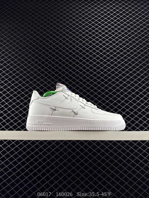 Nike Air Force 1 Lifestyle Sneakers – White/Green
