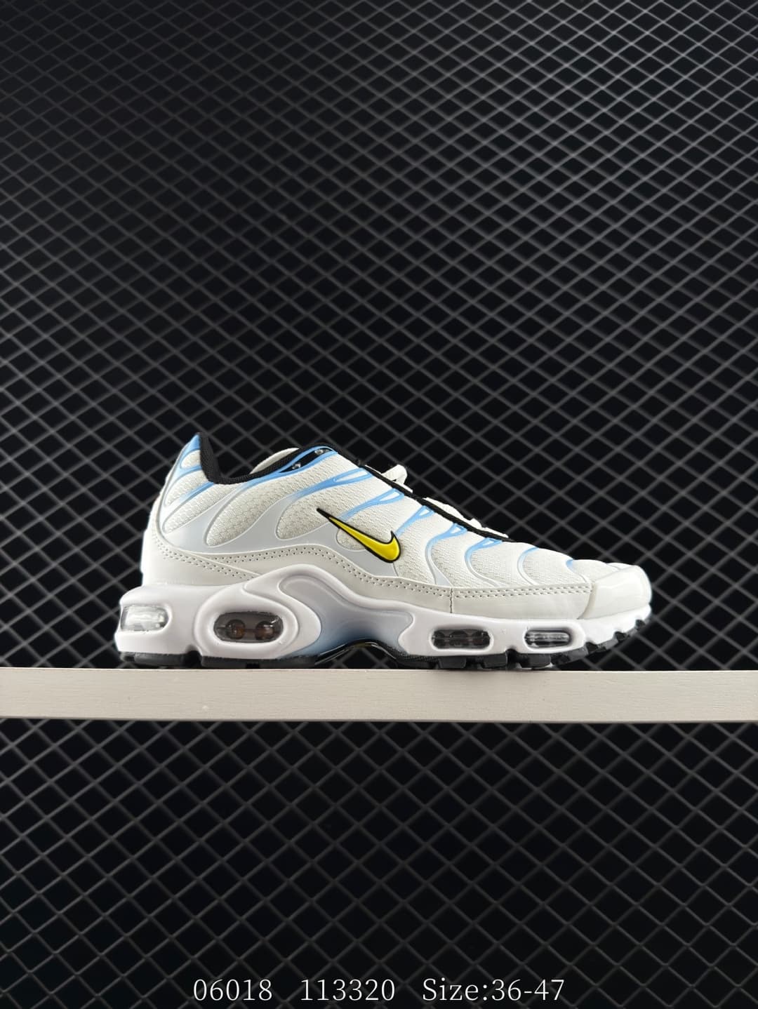 Nike Lifestyle Sneakers – White/Blue