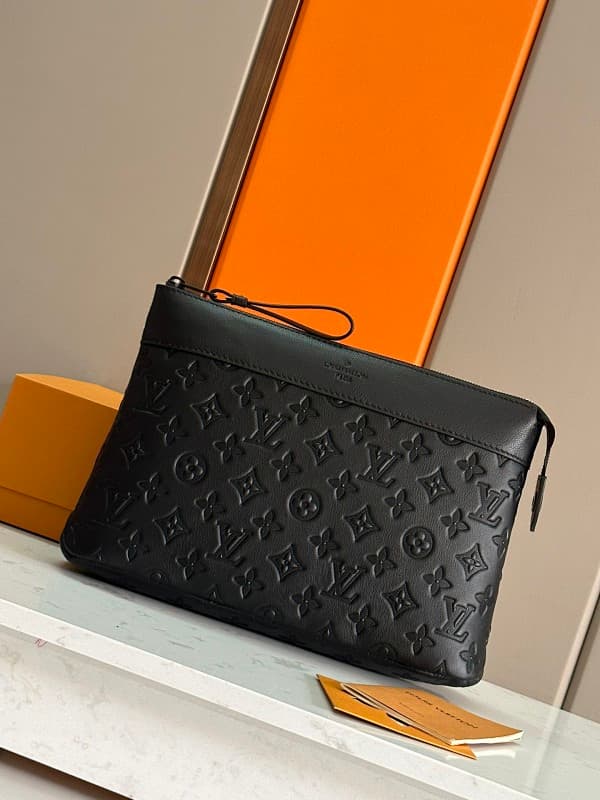 Louis Vuitton Envelope Clutch – Black