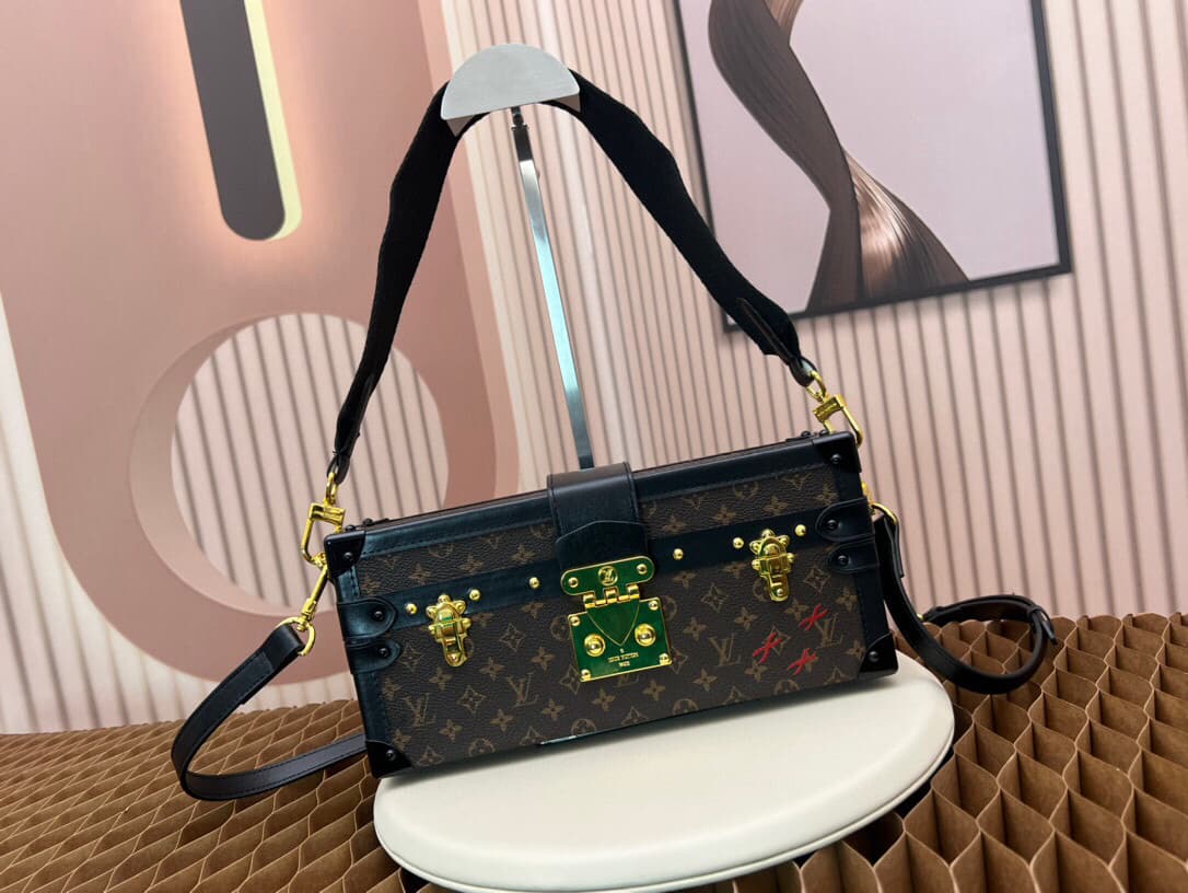 Louis Vuitton Tote Bag – Brown/Black