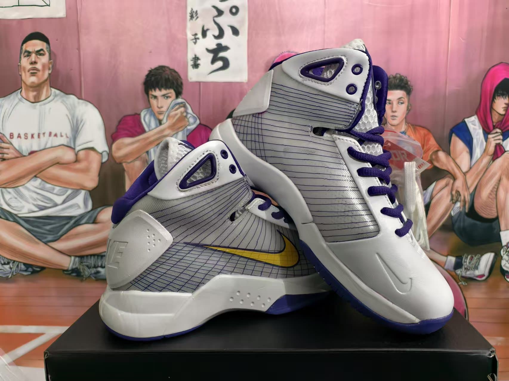 Nike Basketball Shoes – White/Purple