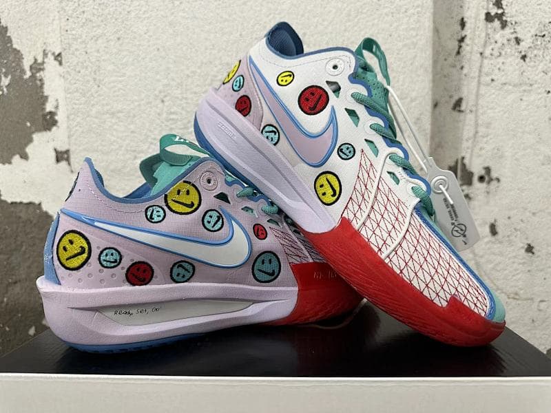 Nike Basketball Shoes – Multicolor/Red