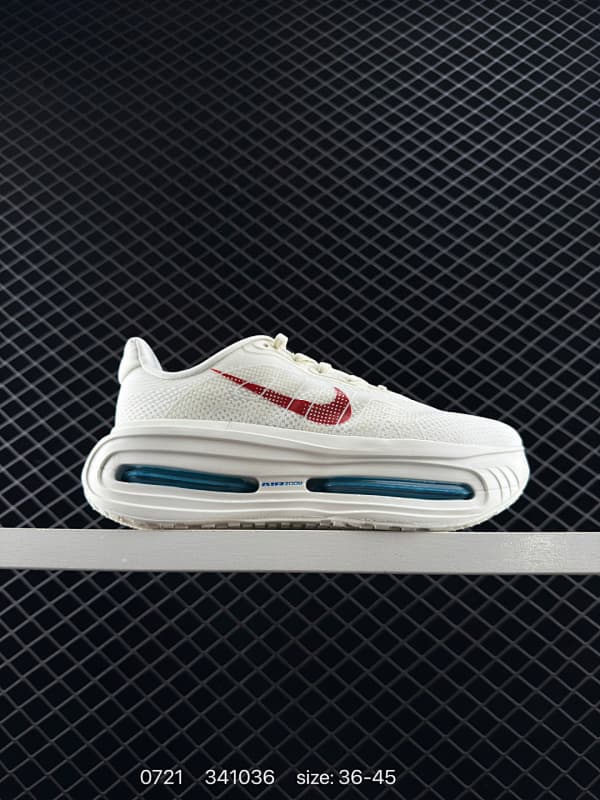 Nike Lifestyle Sneakers – White/Red