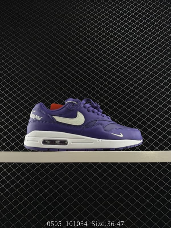 Nike Lifestyle Sneakers – Purple/White
