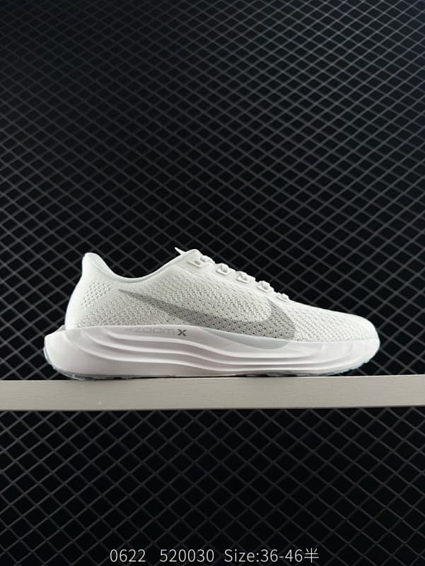 Nike ZoomX Running Shoes – White/Gray