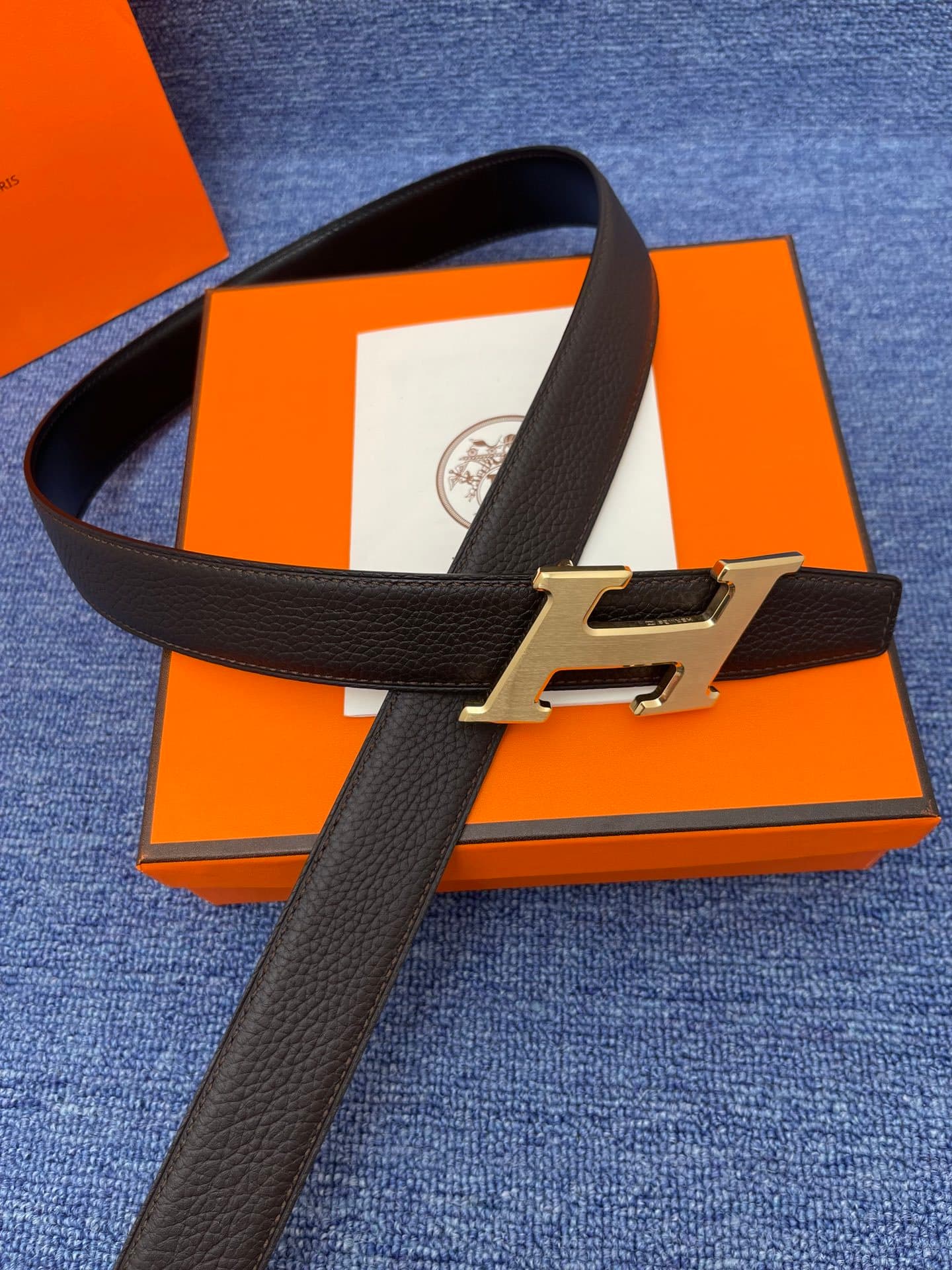 Hermès Leather Belt – Black/Gold