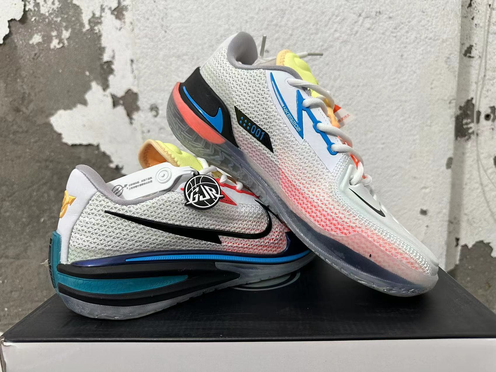 Nike Nike Zoom Basketball Shoes – White/Multicolor